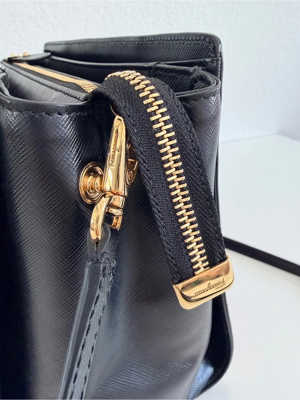 Salvatore Ferragamo Saffiano tote bag